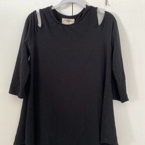 Cupio Blush Long Sleeve Black Top